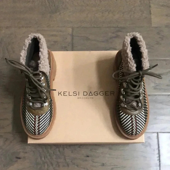 Kelsi Dagger Brooklyn “Navigate” olive boots 5.5 New in box - Picture 2 of 9